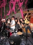 Nara rockin it with HTB on stage