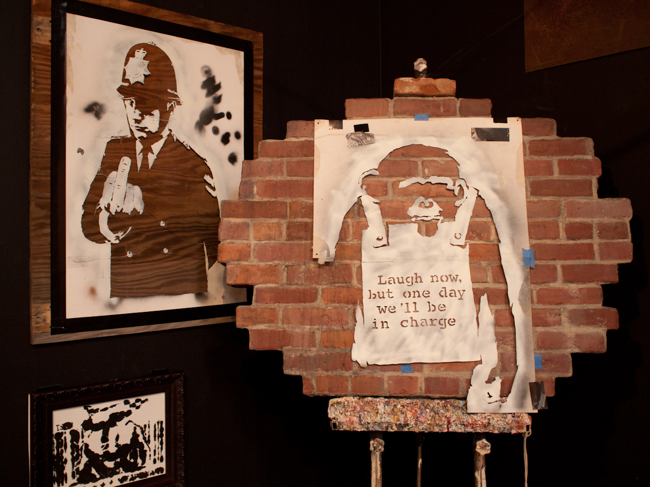 班克斯被碎作品被重新命名为《垃圾桶中的爱》，本周末伦敦蘇富比公开展出_艺术家