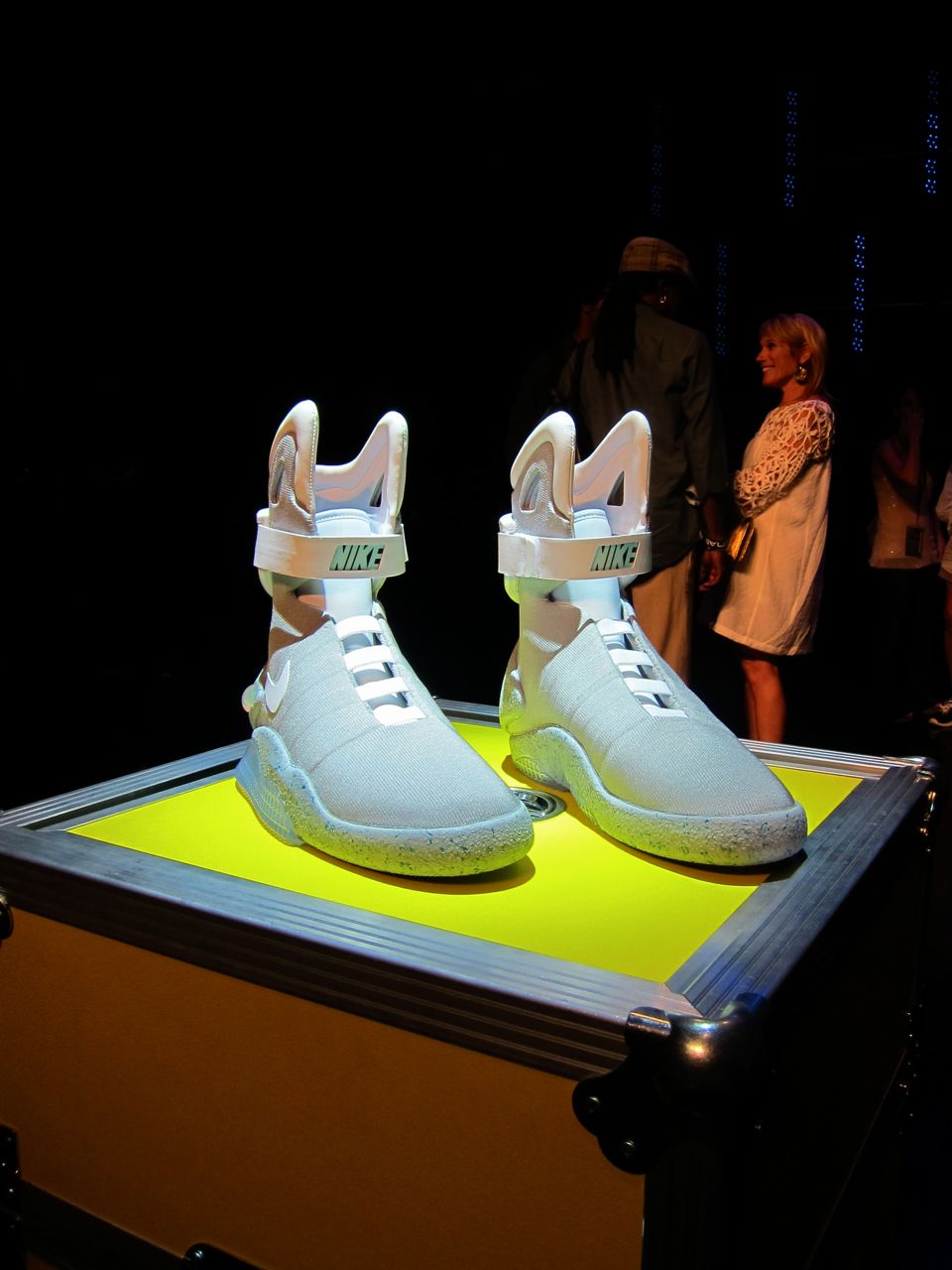 nike air mags back to the future scene