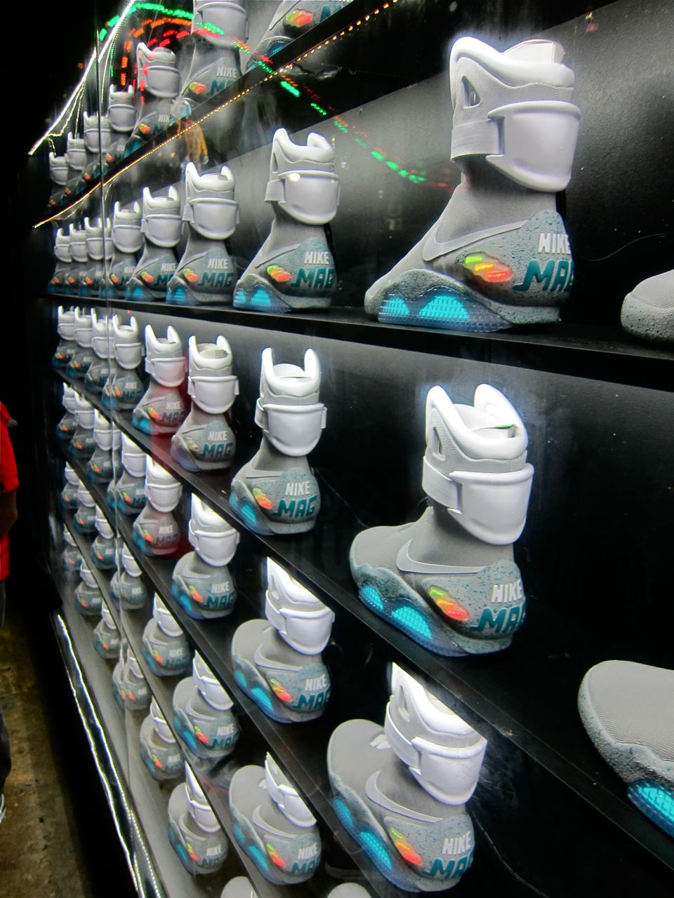 Air mags outlet retail