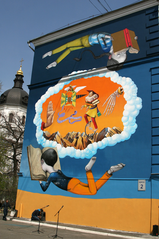 Interesni Kazki and Seth in Kiev, Ukraine. Photo via StreetArtNews.