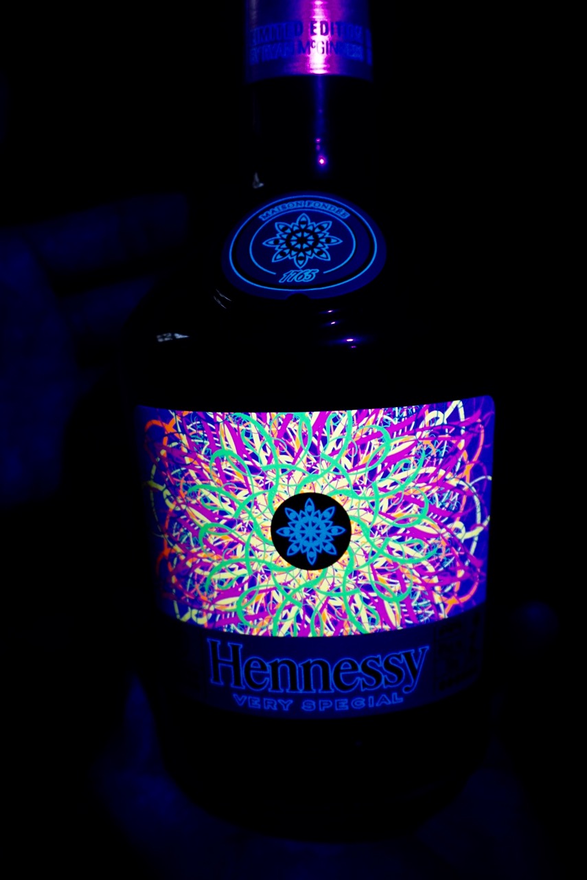 Ryan McGinness x Hennessy Artist bottle VSOP AM  - 1