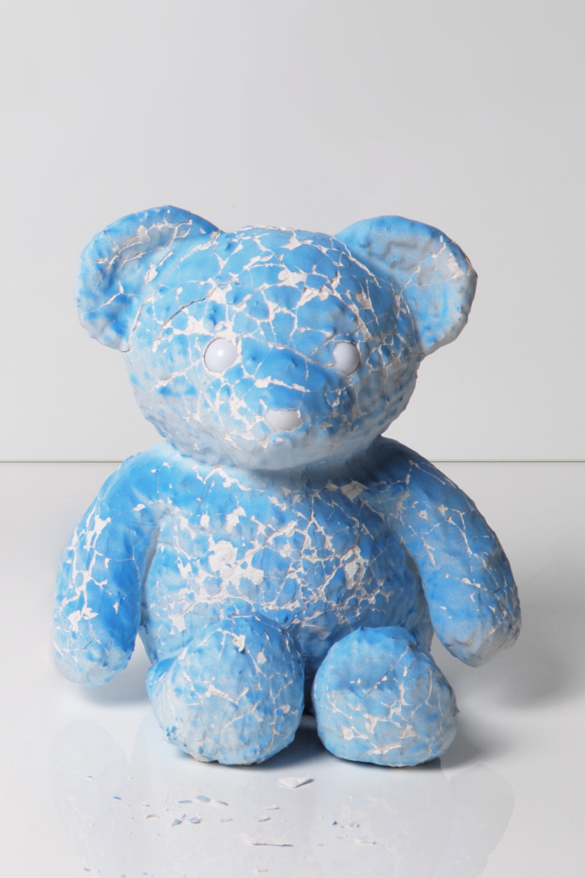 https---hypebeast.com-image-2018-08-daniel-arsham-cracked-bear-edition-launch-14